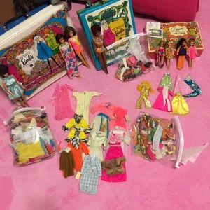 Vintage Authentic Barbie’s n Dawn Dolls Cases,Clothes